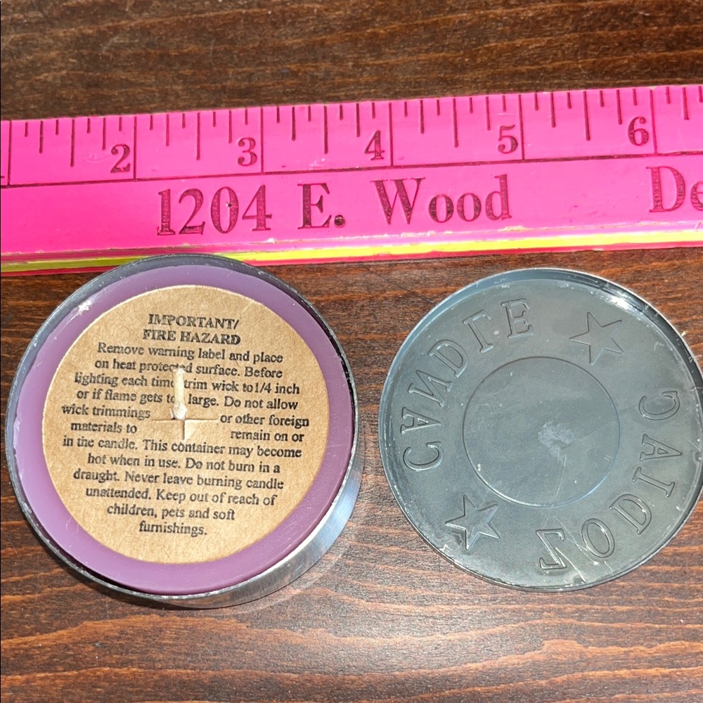 ICON Pieces Candle Tin
